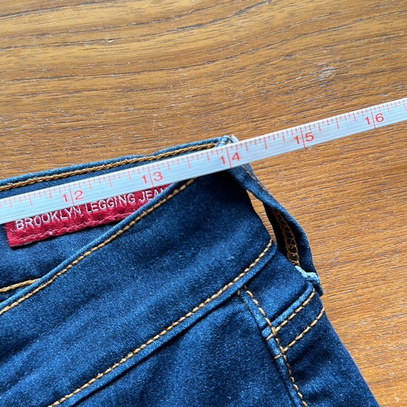 Lucky Brand Brooklyn Legging Jeans - Picture 9 of 12
